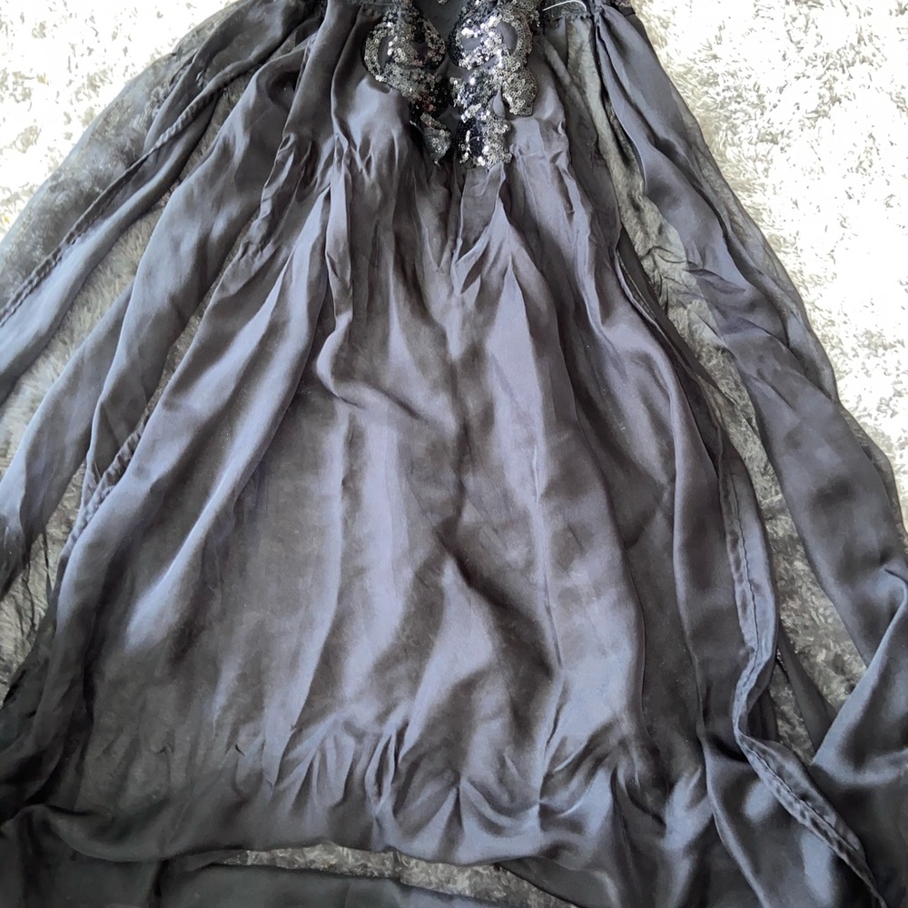 Custom gown - Picture 5 of 5